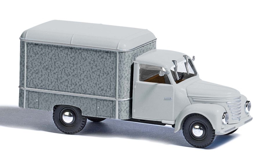 Framo V901/2 Koffer Milchwagen Bj. 1954 grau Modell von Busch 1:87