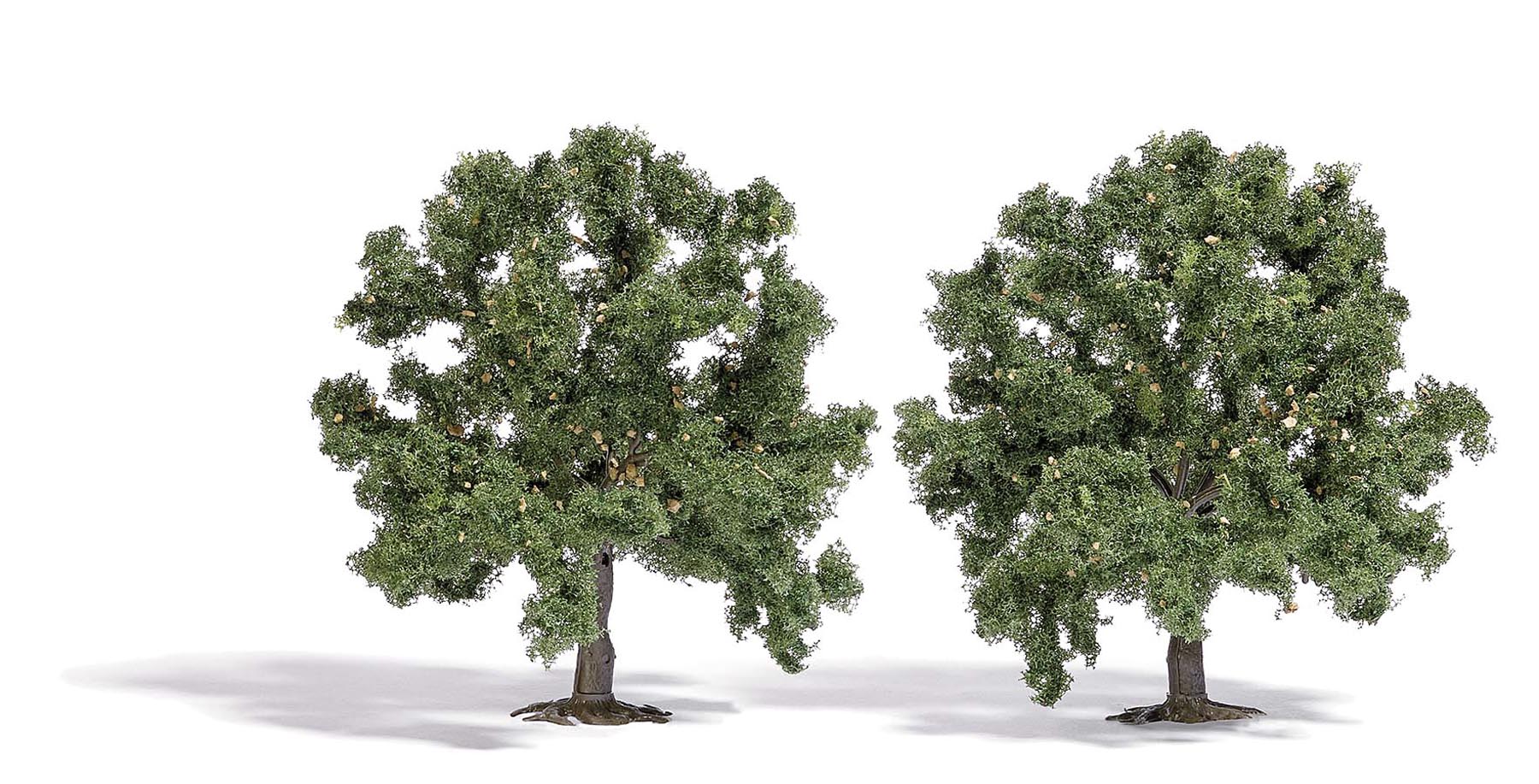 2 Kastanien Modell von Busch 1:87