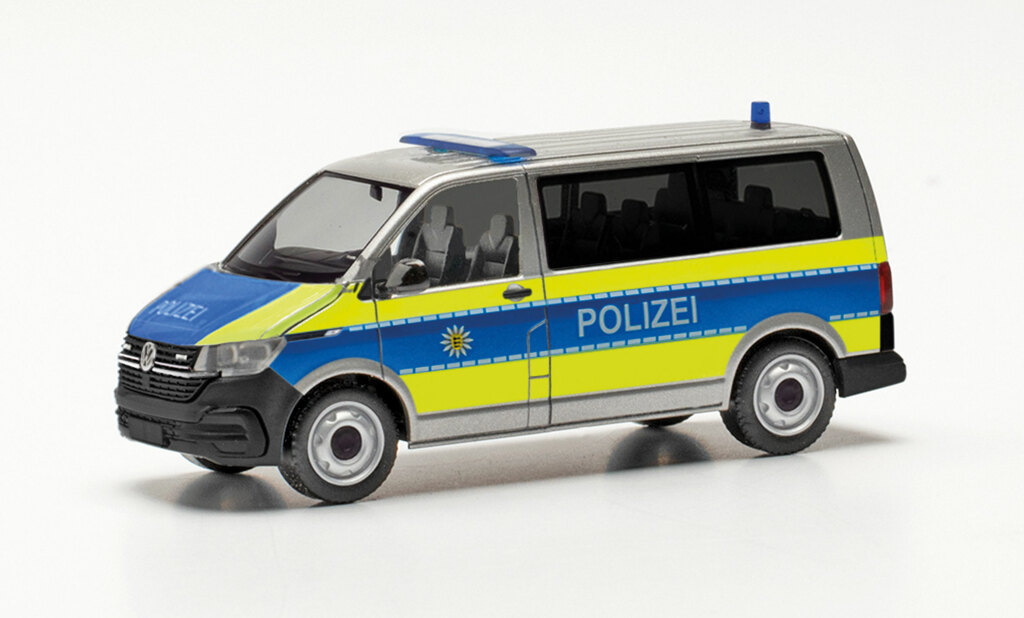 VW T 6.1 Bus Polizei Baden-Württemberg-1