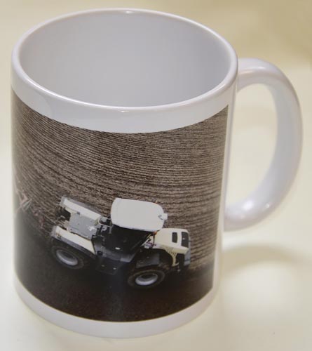 Becher Claas Xerion mit 10-Schar-Drehpflug