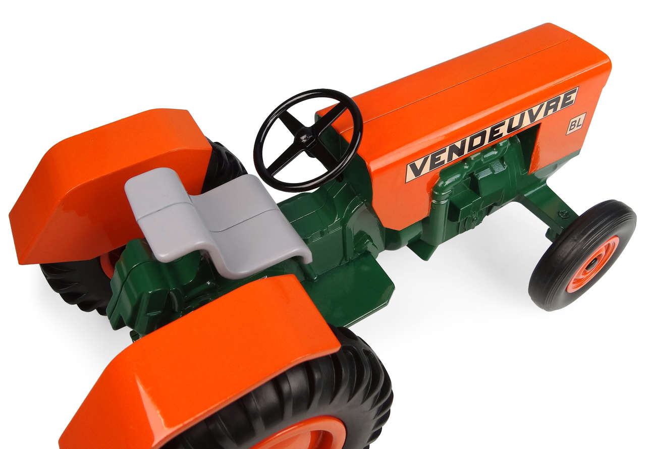 Vendeuvre BL Agrodyne Modell von Universal Hobbies 1:13