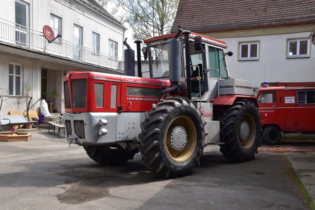 Schlüter Profi Trac 5000 TVL mit Zwillingsbereifung Limited Edition Modell von agrarfox models 1:32