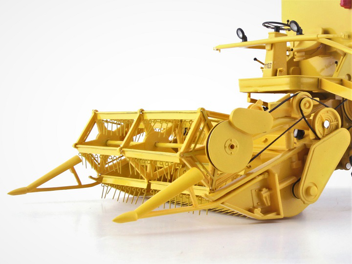 Claeys M103 Mähdrescher - Lim. Edt. 250 St. Modell von Toys Farm 1:32