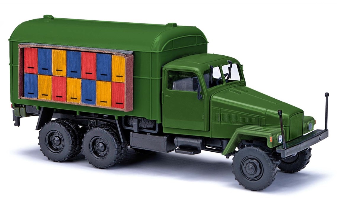 IFA G5  56 Koffer Bienenwagen Bj. 1956 grün Modell von Busch 1:87