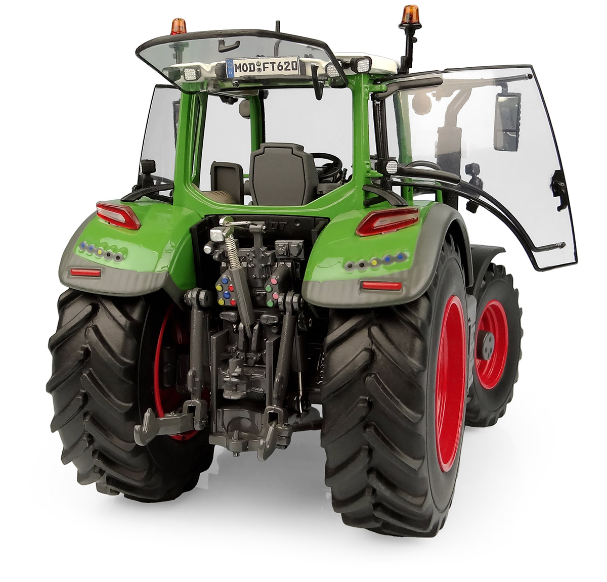 Fendt 620 Vario Modell von Universal Hobbies 1:32