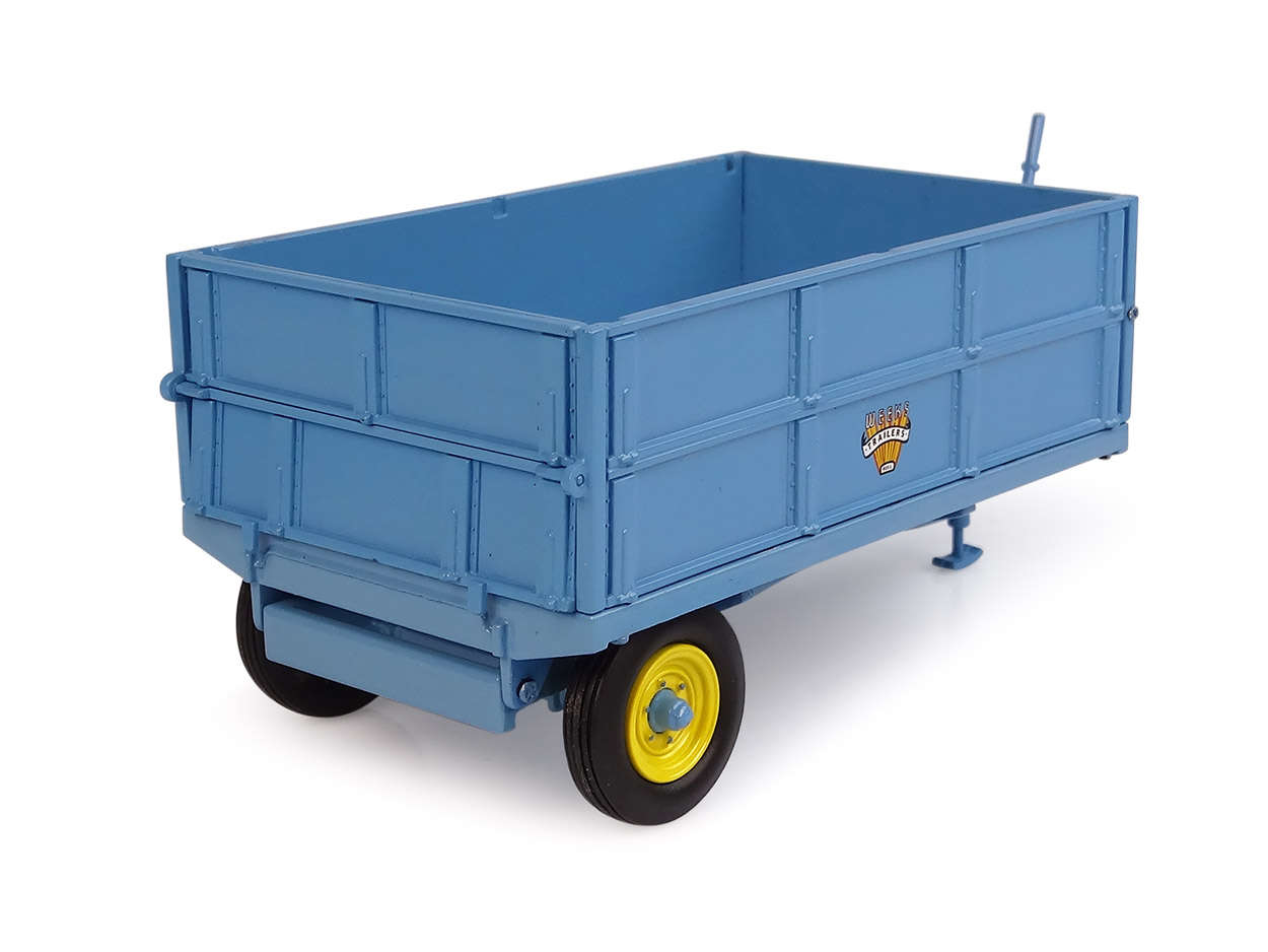 Weeks Hi-Side 3,5 Tonnen Hydraulik-Kippanhänger Modell von Universal Hobbies 1:32