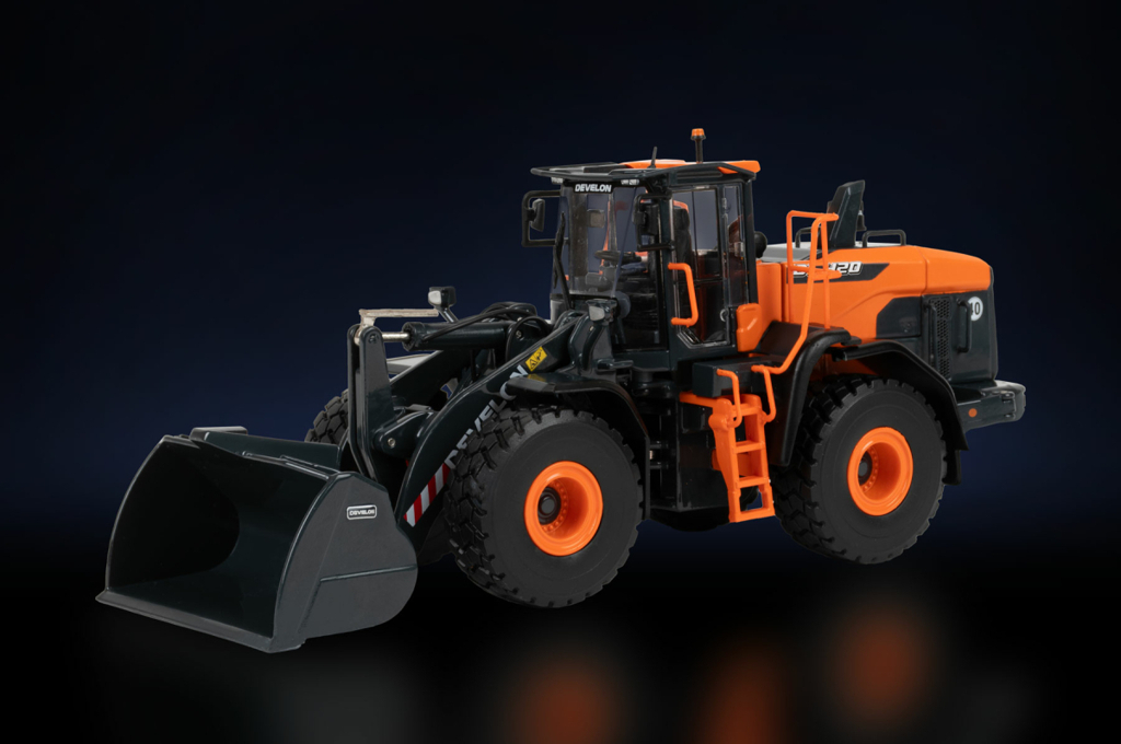 Develon DL420 Radlader Modell von Imc Models 1:50