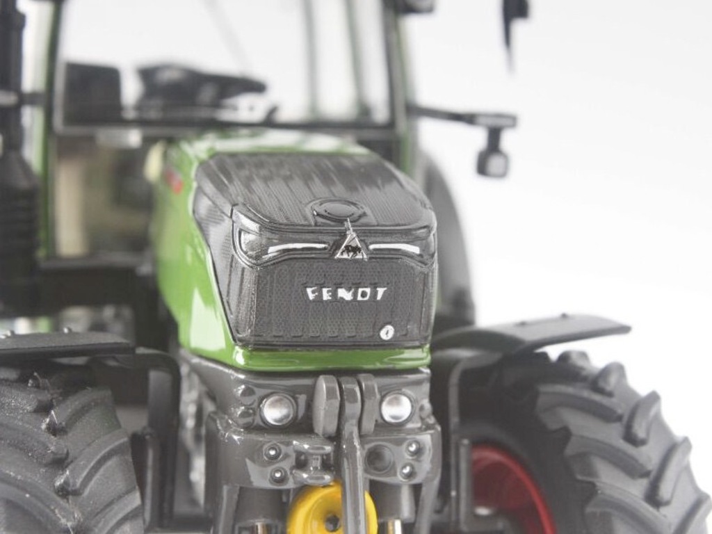 Fendt 211 Vario Special Fendt Edition Modell von USK Scalemodels 1:32