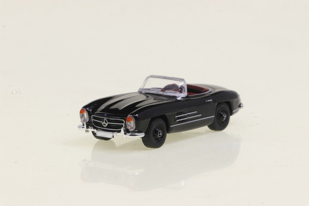 Mercedes-Benz 300 SL Roadster Modell von Schuco 1:87