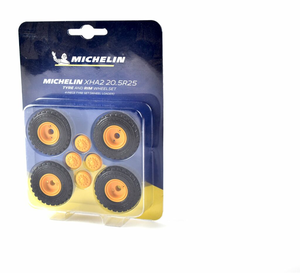 Michelin 20.5R25 XHA2 Reifenset 4 Stück Modell von AT Collections 1:32