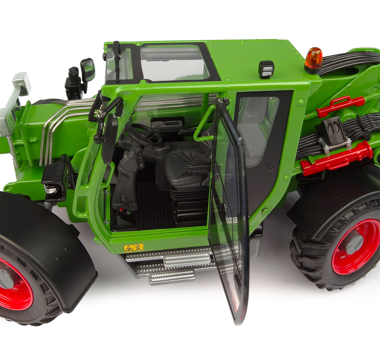 Fendt Cargo T955 Modell von Universal Hobbies 1:32