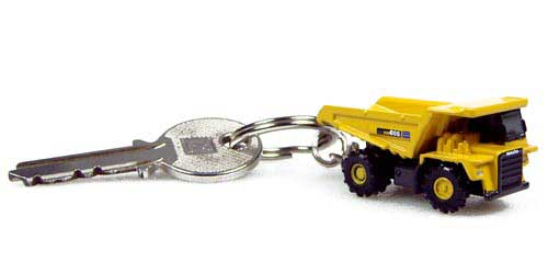 Schlüsselanhänger Komatsu Muldenkipper Modell von Universal Hobbies