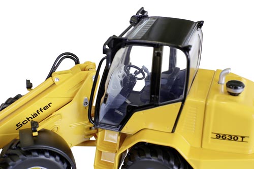 Schäffer 9630 T gelb Modell von USK Scalemodels 1:32