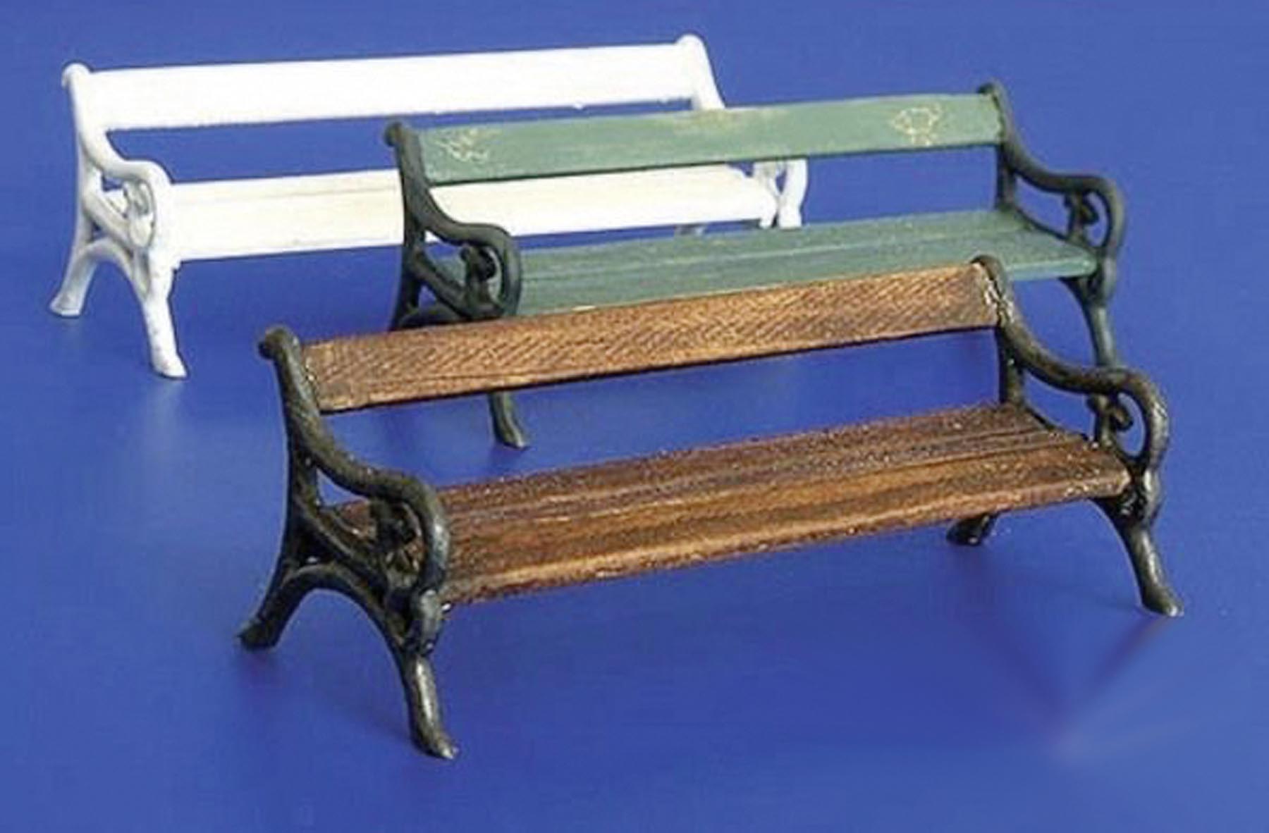 Parkbänke 3 Stück (Bausatz) Modell von Plus Model 1:35