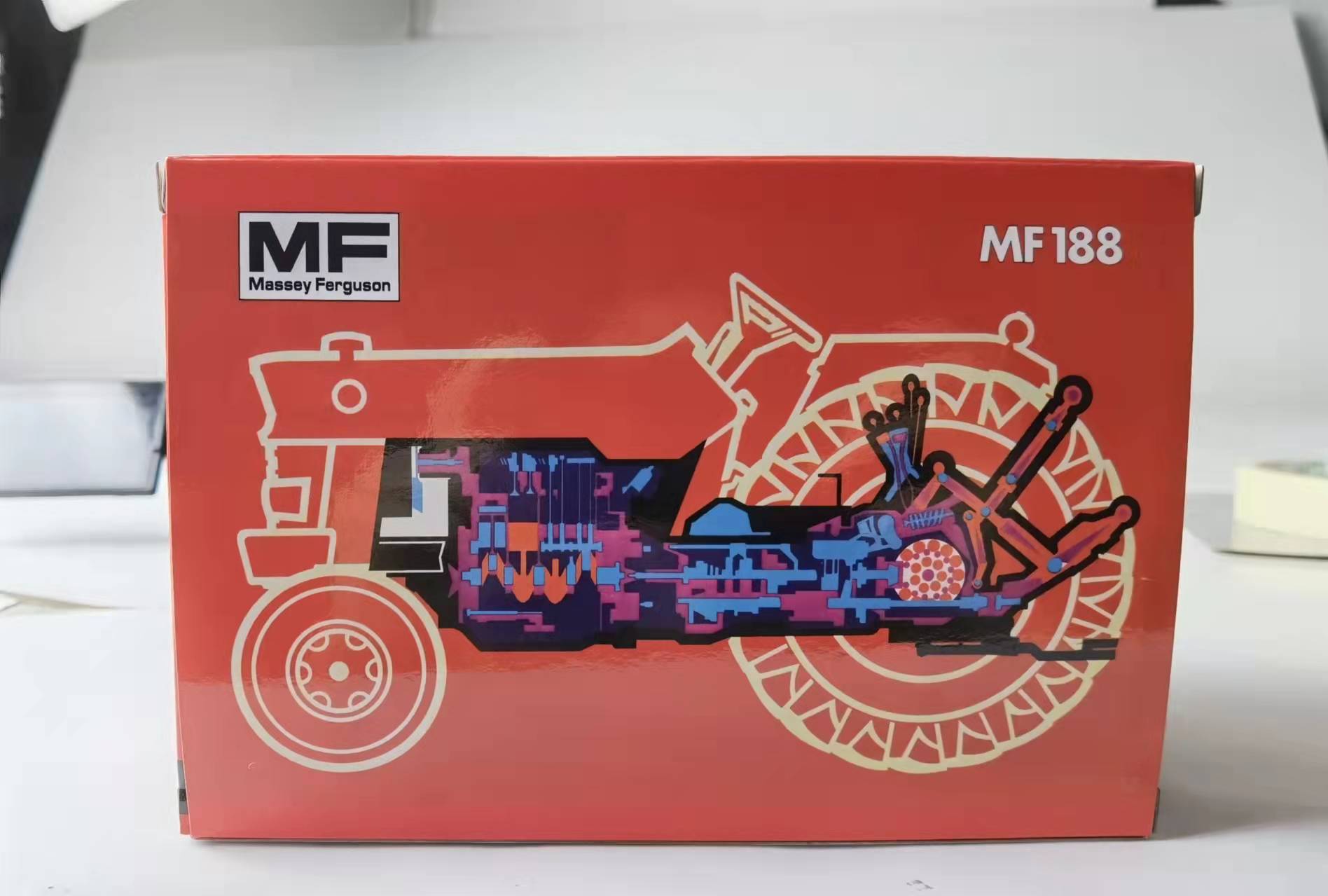 Massey Ferguson 188 Modell von Replicagri 1:32