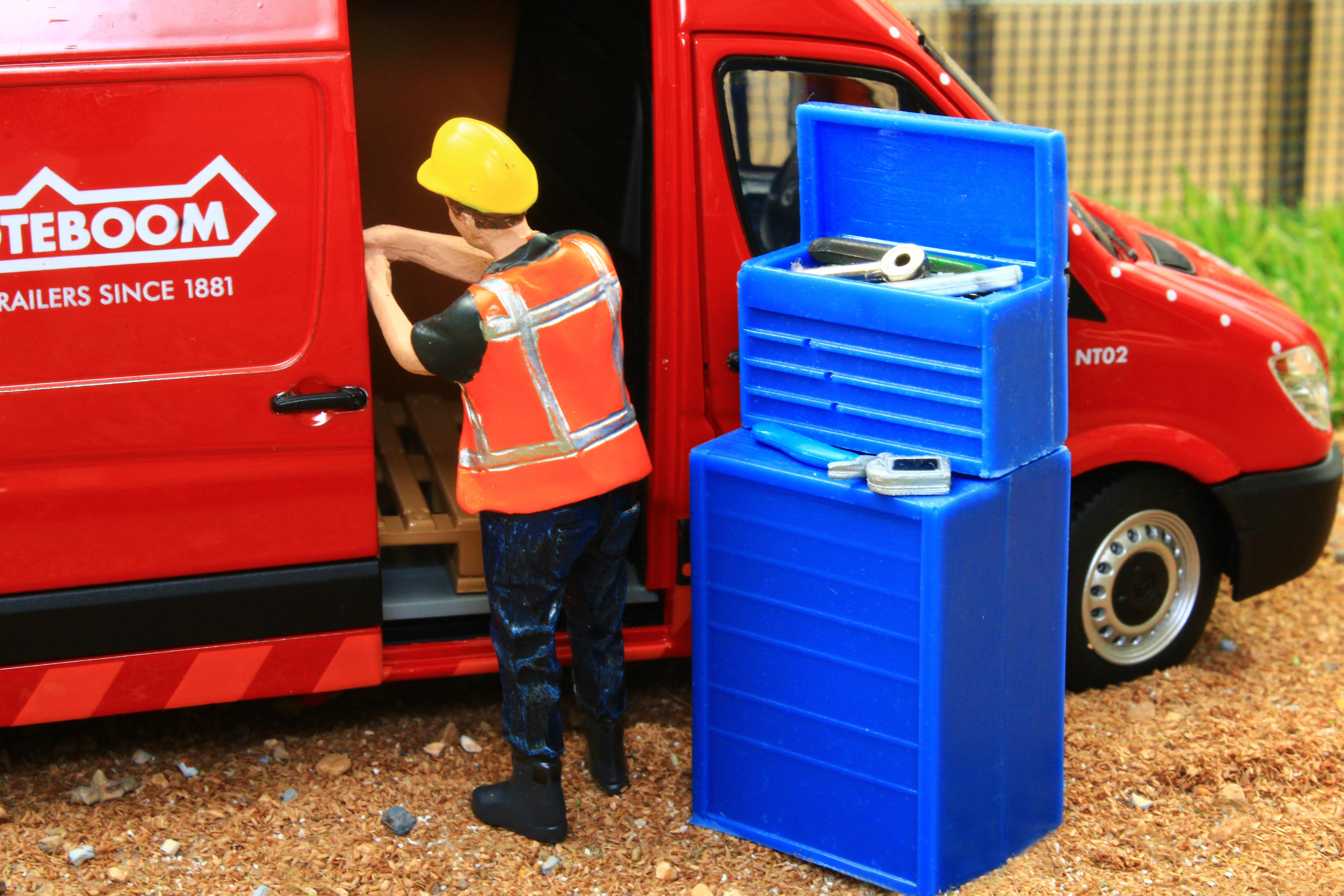 Werkstatt-Werkzeugschrank Modell von Brushwood Toys 1:32