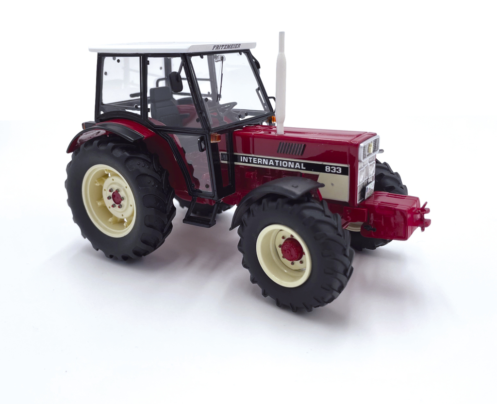 IHC 833 4WD 1st Edition Modell von agrarfox models 1:32