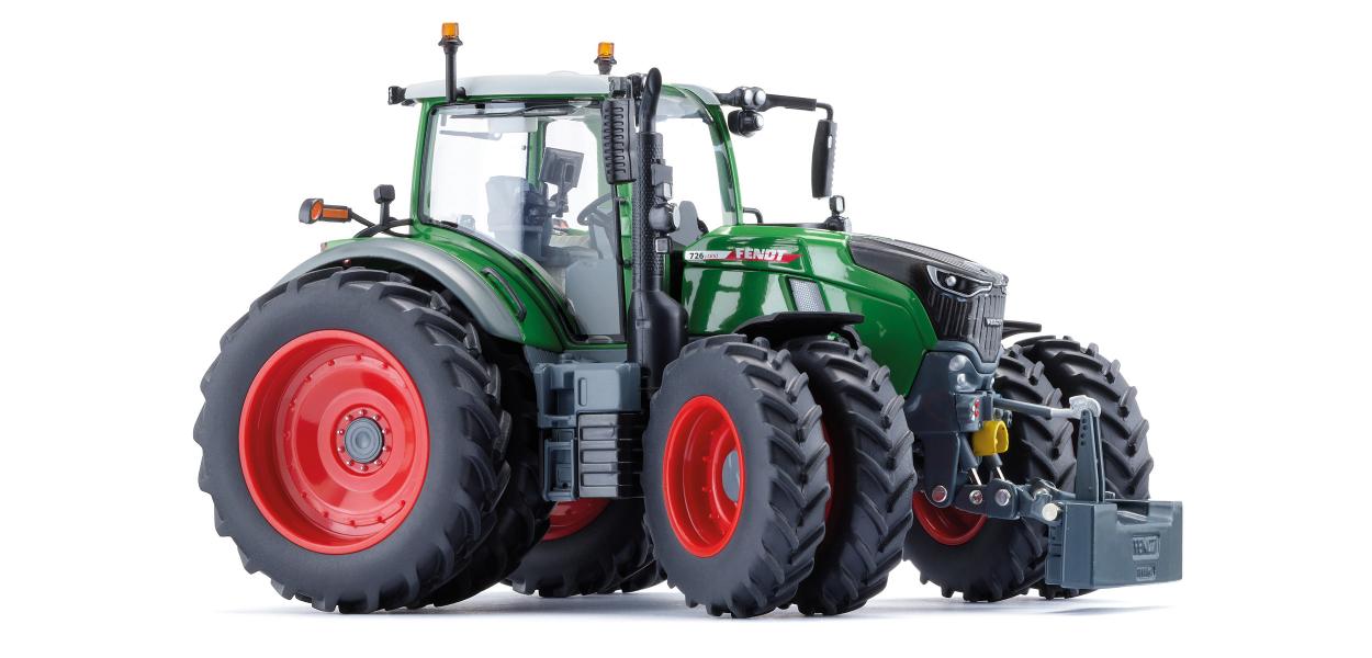 Fendt 726 Vario mit Crop Tires Modell von WIKING 1:32
