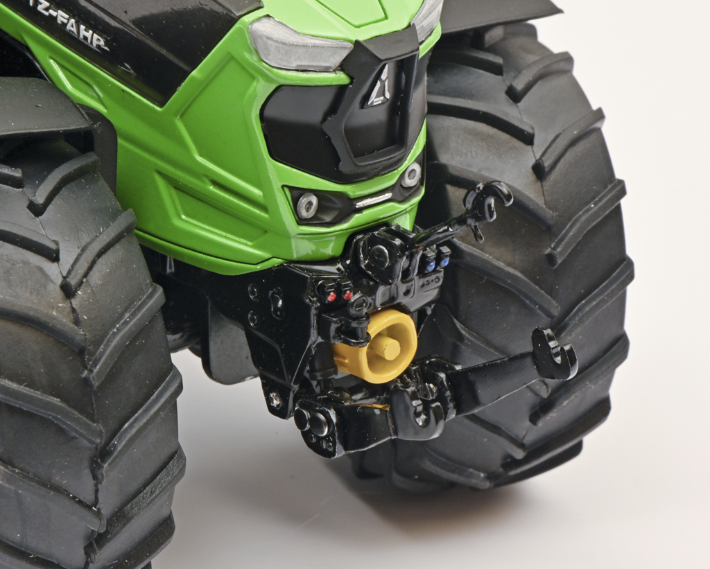 Deutz-Fahr 8280 TTV Lim. Edt. Modell von Schuco 1:32