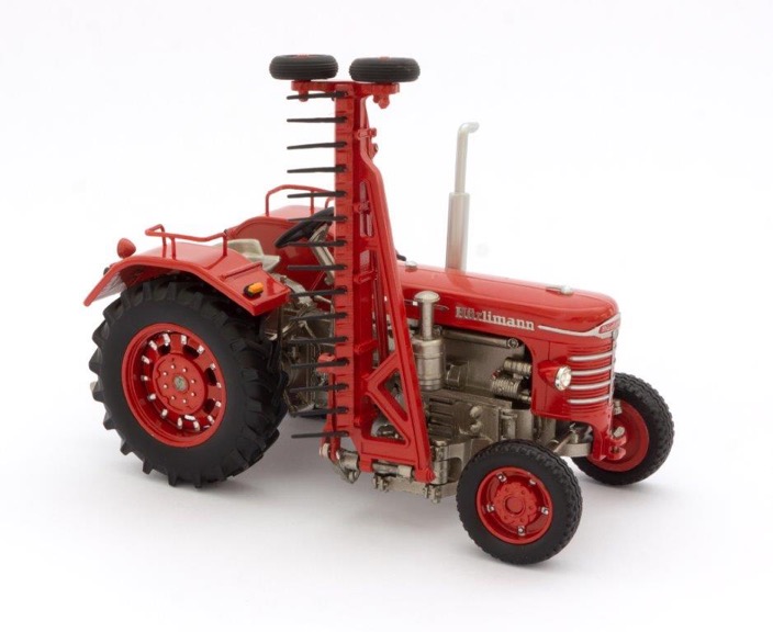 Hürlimann D-800 mit Motoregge Lim. Edt. 250 Modell von PowerTrac Models 1:32