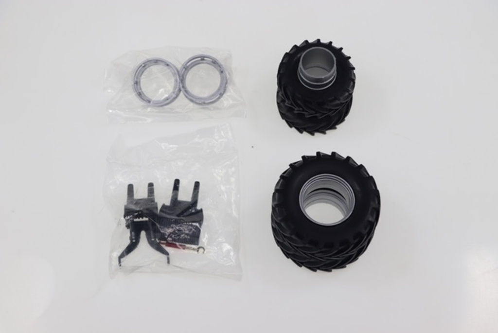 Case IH Magnum 7240 Pro Zwilligsbereifung Lim. Edt. Modell von Replicagri 1:32