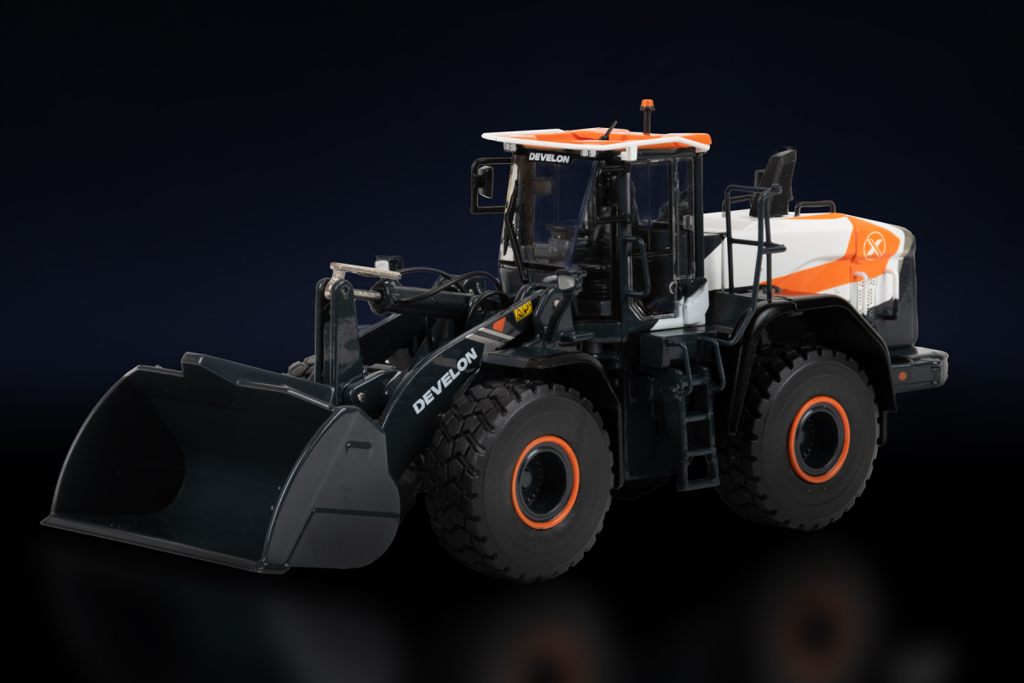 Develon DL420 Radlader Konzept X Modell von Imc Models 1:50