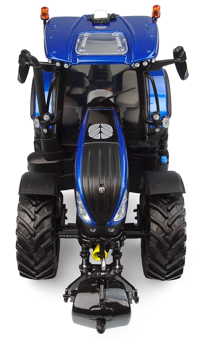 New Holland T7.225 2 Million Basildon Traktor Modell von Universal Hobbies 1:32