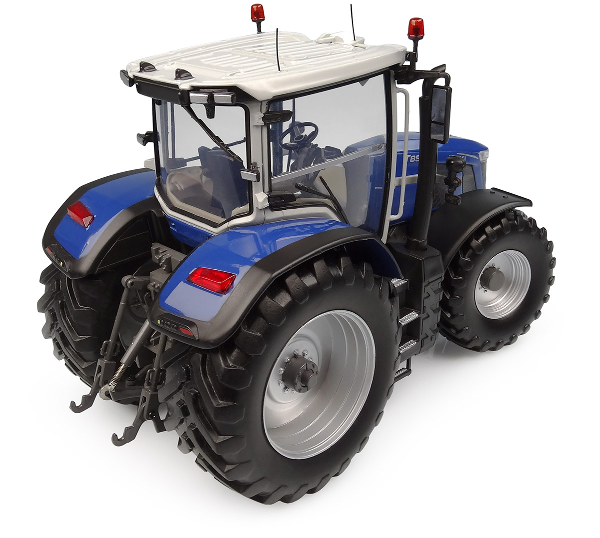 Iseki Big-T T8S305 Modell von Universal Hobbies 1:32