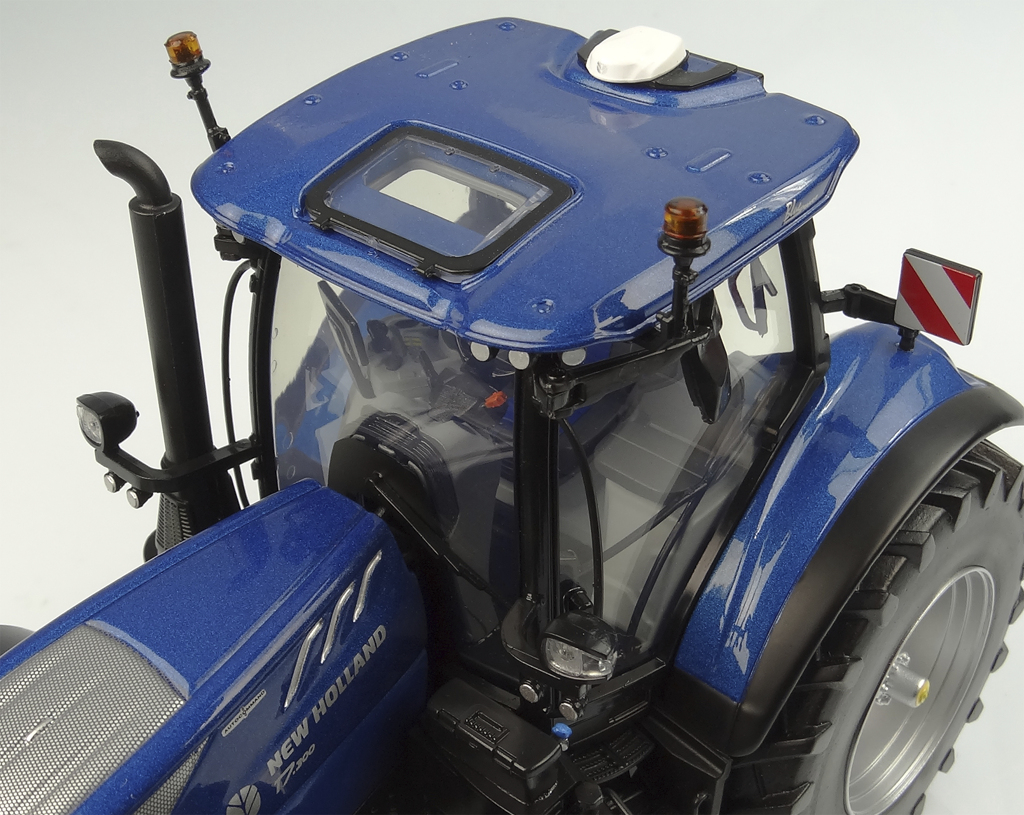 New Holland T7.300 Blue Power Modell von Universal Hobbies 1:32