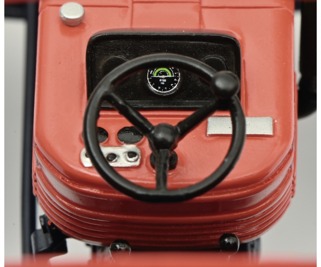 Same Buffalo 120 mit Rollbügel Modell von Schuco 1:32