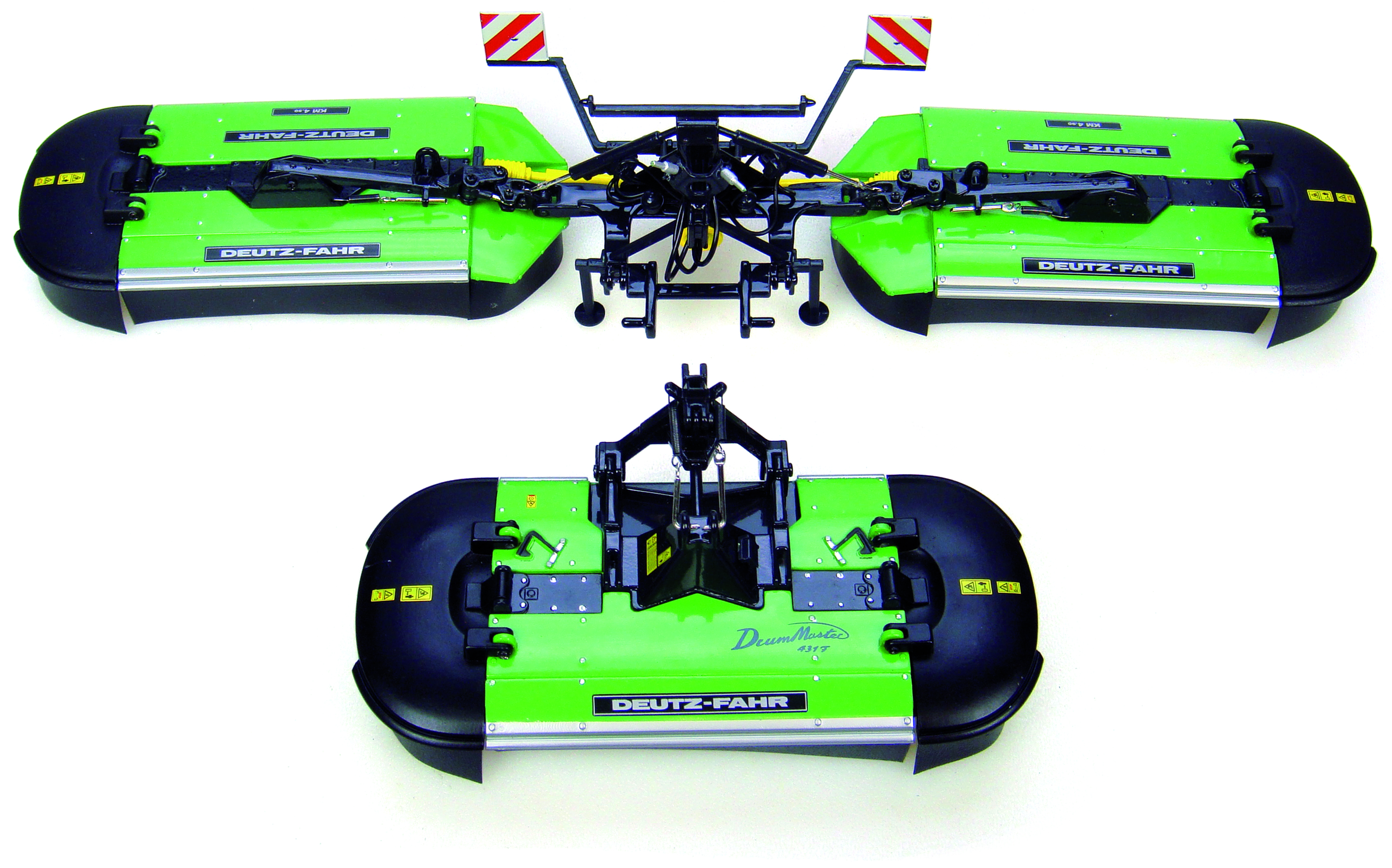 Deutz-Fahr DrumMaster 431F + KM 4.90 Modell von Universal Hobbies 1:32