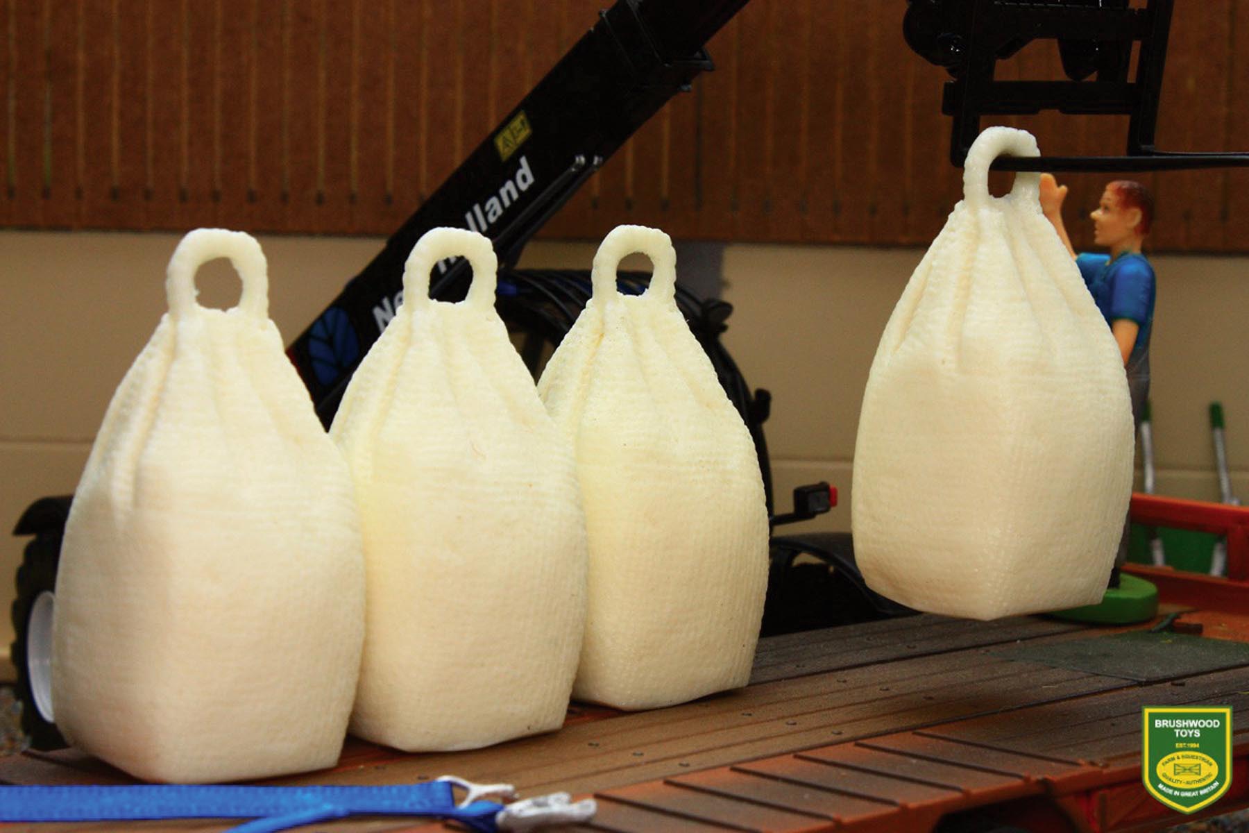 Big Packs 4 Stck. mit Dünger- Saatgut Modell von Brushwood Toys 1:32