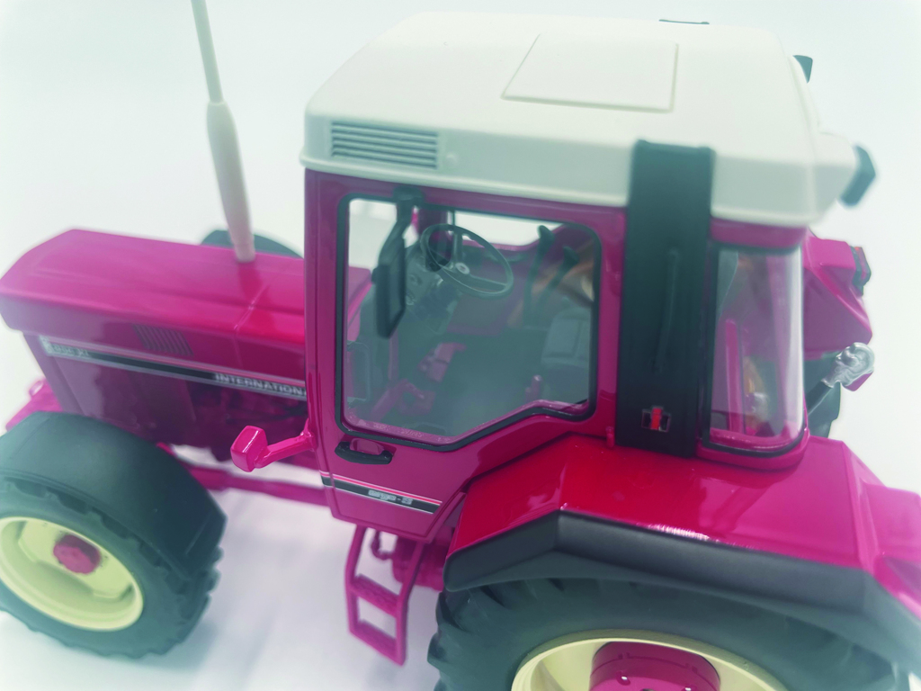 IHC 956 XL ergo-S 4WD 1st Edition Modell von agrarfox models 1:32