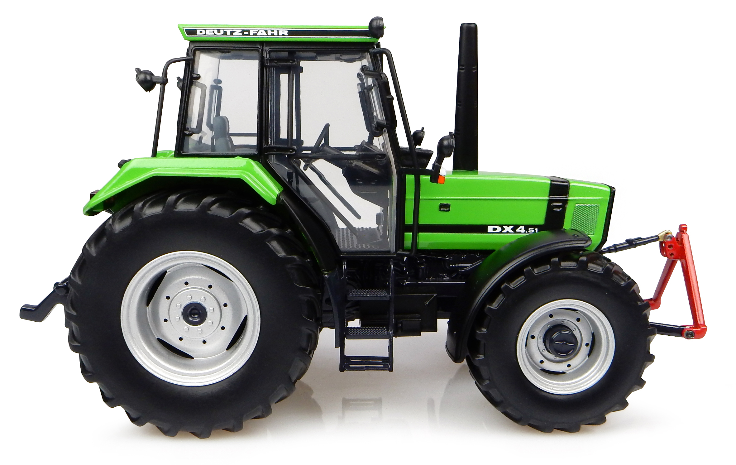 Deutz-Fahr DX 4.51 Modell von Universal Hobbies 1:32