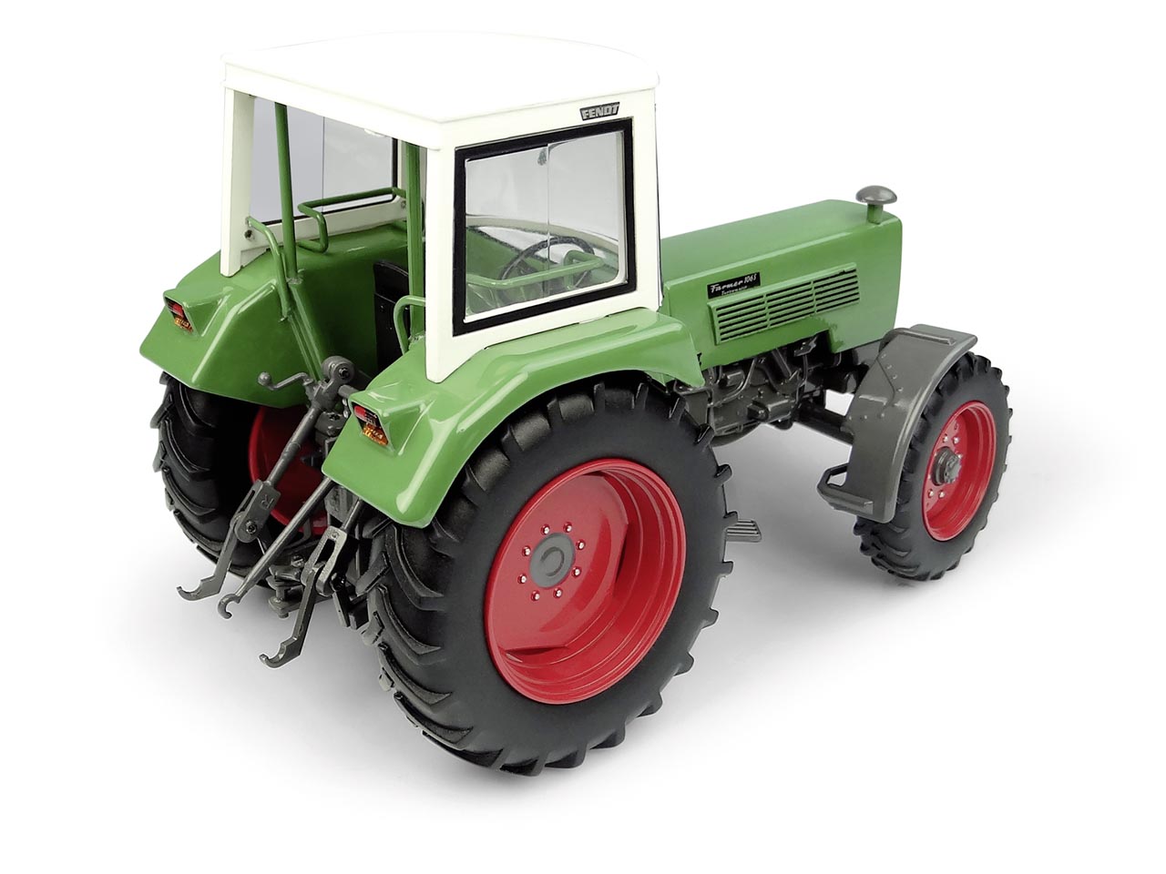 Fendt Farmer 106 SA Turbomatik 4WD mit Fritzmeier Kabine M611 Modell von Universal Hobbies 1:32