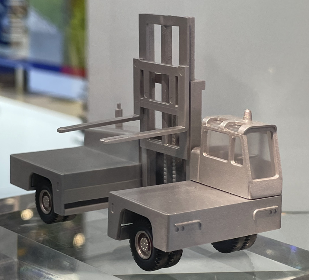 Lancer Boss Sideloader-1