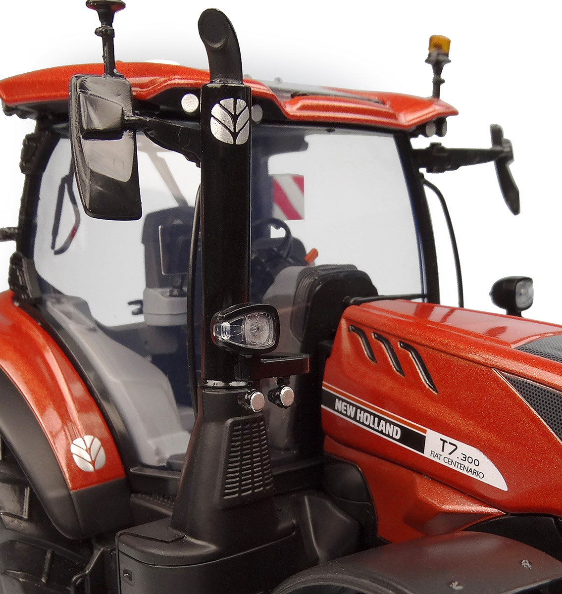 New Holland T7.300 Centenario Lim. Edt. Modell von Universal Hobbies 1:32