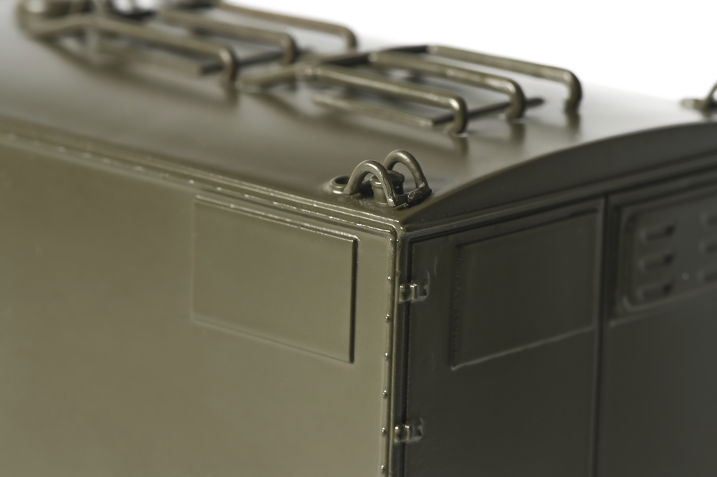 Unimog 404 S Koffer Bundeswehr Modell von Schuco 1:35