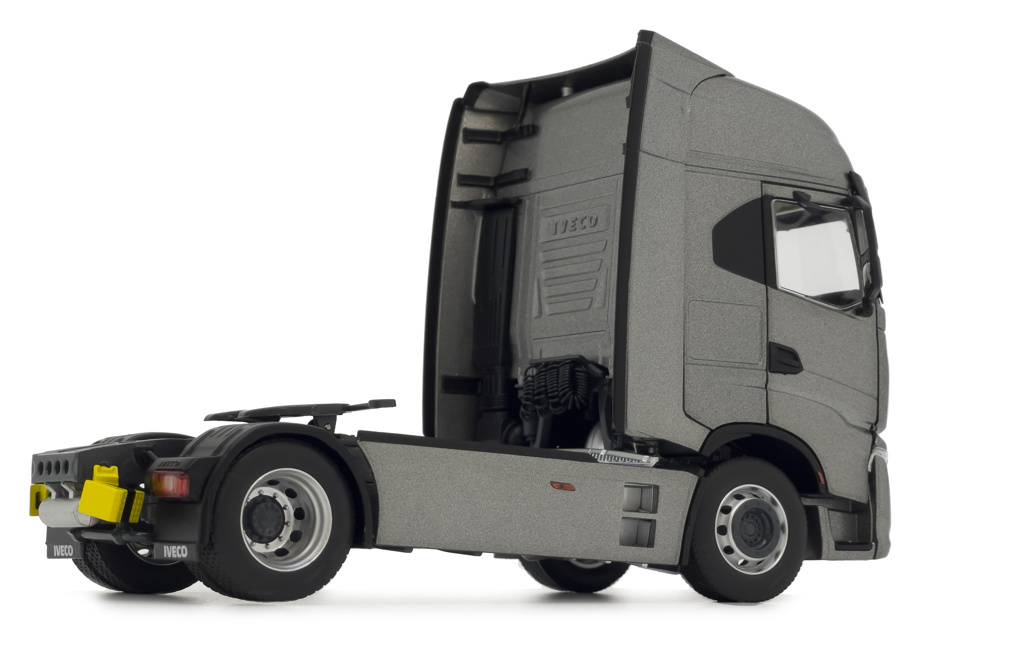 Iveco Sway 4x2 grau Modell von MarGe Models 1:32