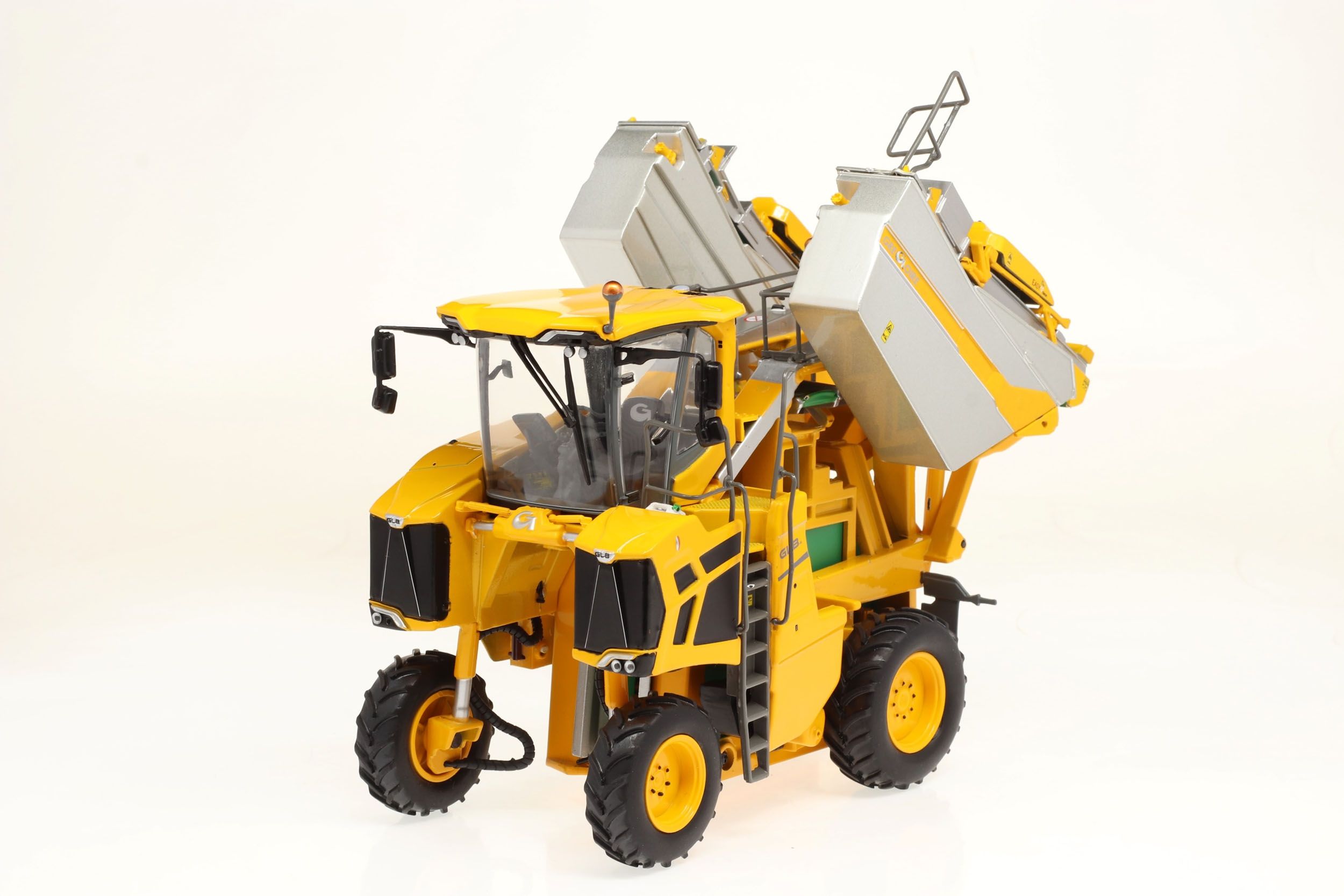 Gregoire GL8.6 Easyclean Modell von  1:32