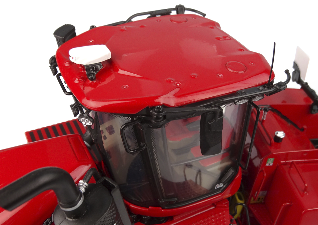 Case IH Quadtrac 715 Modell von Universal Hobbies 1:32