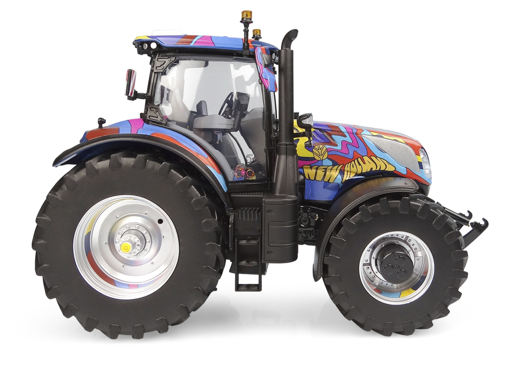 New Holland T7.300 Basildon 60 Years Tractor Modell von Universal Hobbies 1:32