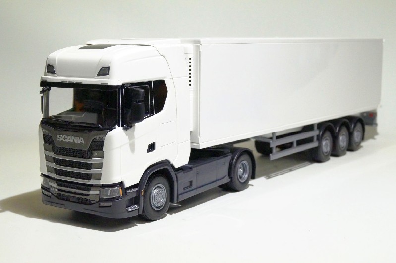 Scania CS410 4x2 mit Kühlauflieger-1