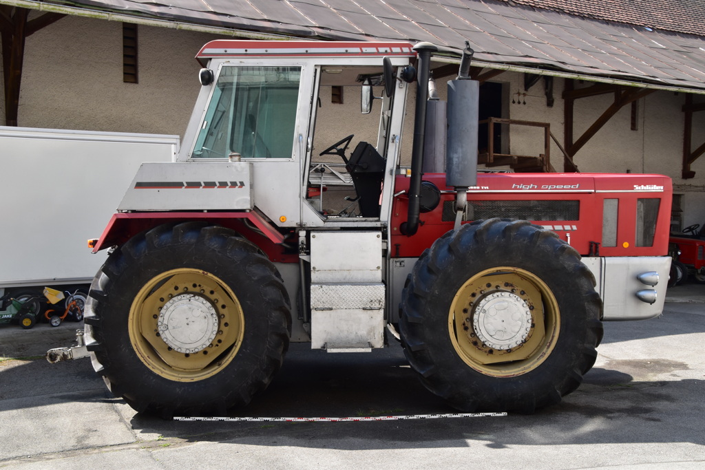 Schlüter Profi Trac 5000 TVL mit Zwillingsbereifung Limited Edition Modell von agrarfox models 1:32