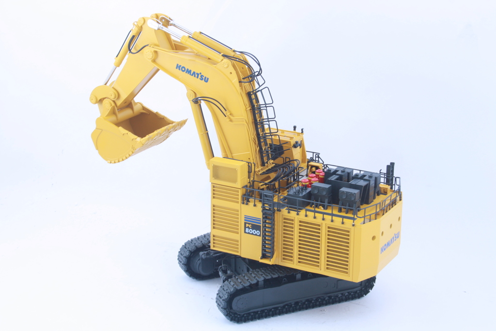 Komatsu Bagger PC8000-6 Diesel Tieflöffel Modell von Bymo 1:50