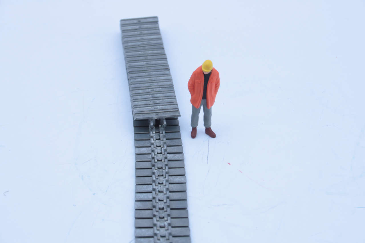 2-Steg Metallkette für Bauer MC96 Modell von Bymo 1:50