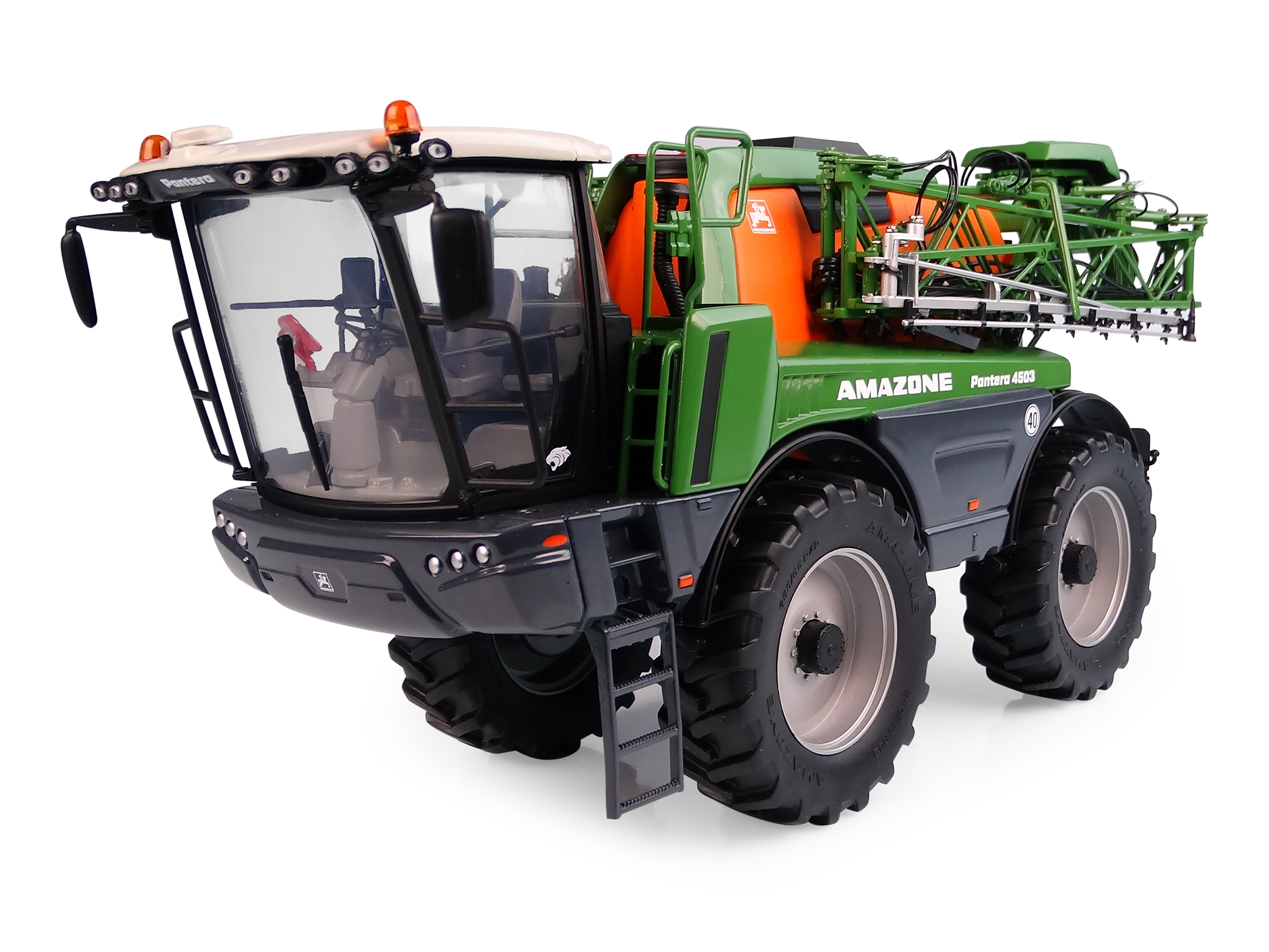 Amazone Pantera 4503 Modell von Universal Hobbies 1:32