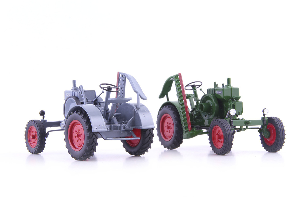 Kramer K18 Allesschaffer dunkelgrün Limited Edition Modell von AutoCult 1:32