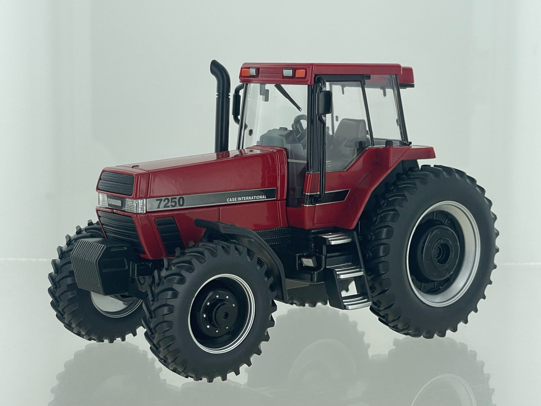 Case IH Magnum 7250 Lim. Edt. Modell von Britains 1:32