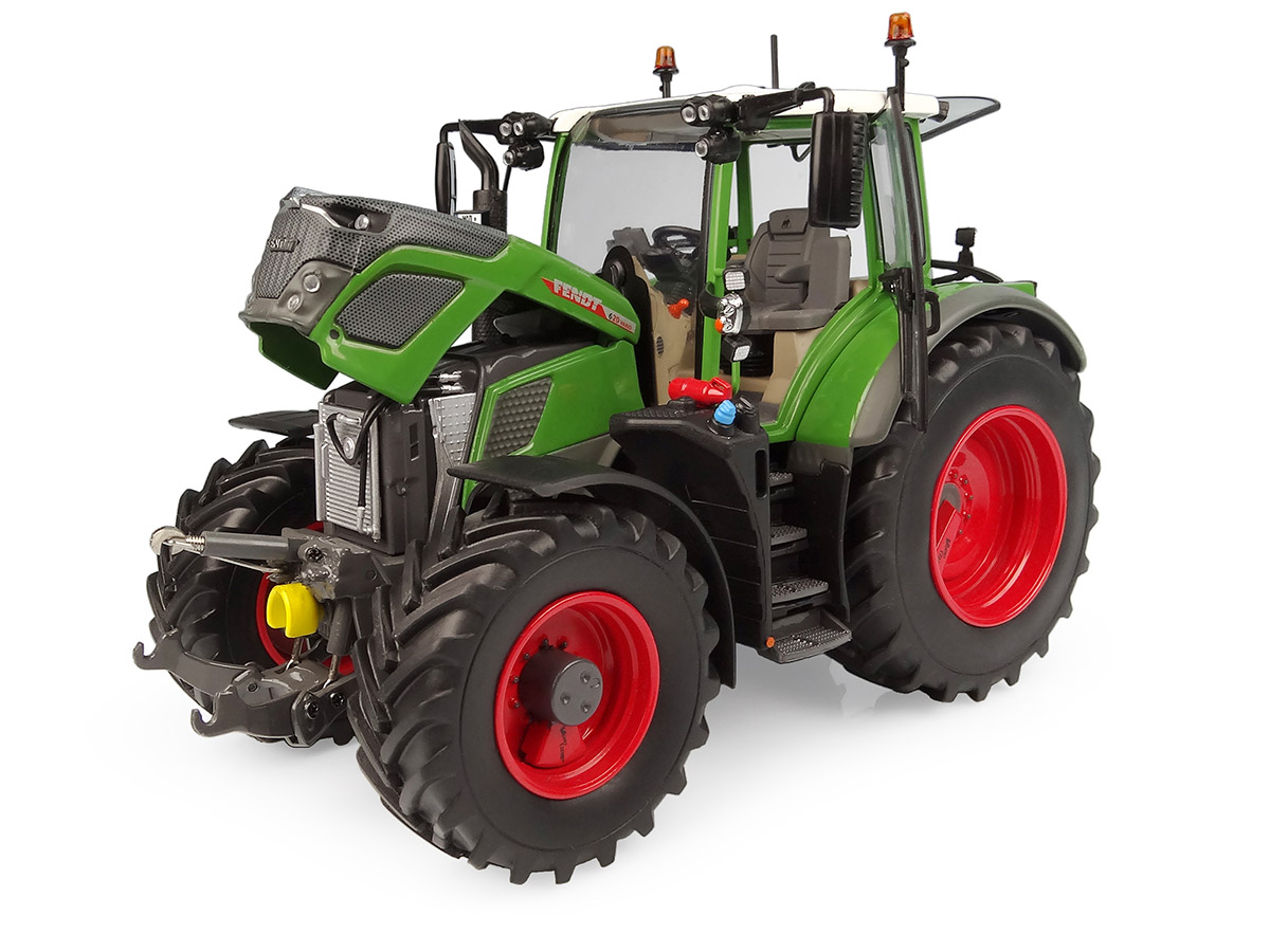 Fendt 620 Vario Modell von Universal Hobbies 1:32